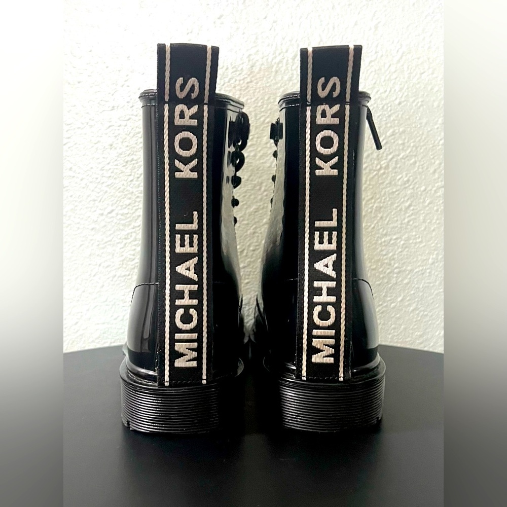 MICHAEL KORS Tavie Logo Tape Lace-Up Rain Combat Boot Fall Winter Outdoor - Picture 2 of 10